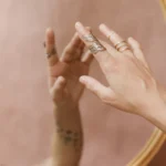 Gap in the Mirror